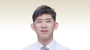 각막 및 백내장 굴절수술분야로 꼽히는 차흥원 교수가 3월부터 김안과병원에서 새롭게 진료를 시작한다.